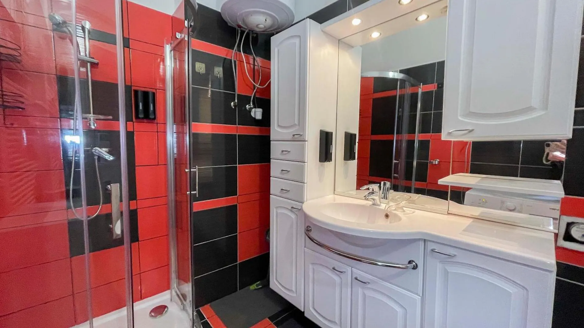 W25 Spacious 3Br Free Parking Budapeszt 0*,  Węgry